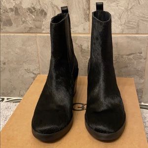 Ugg women’s mid calf boots